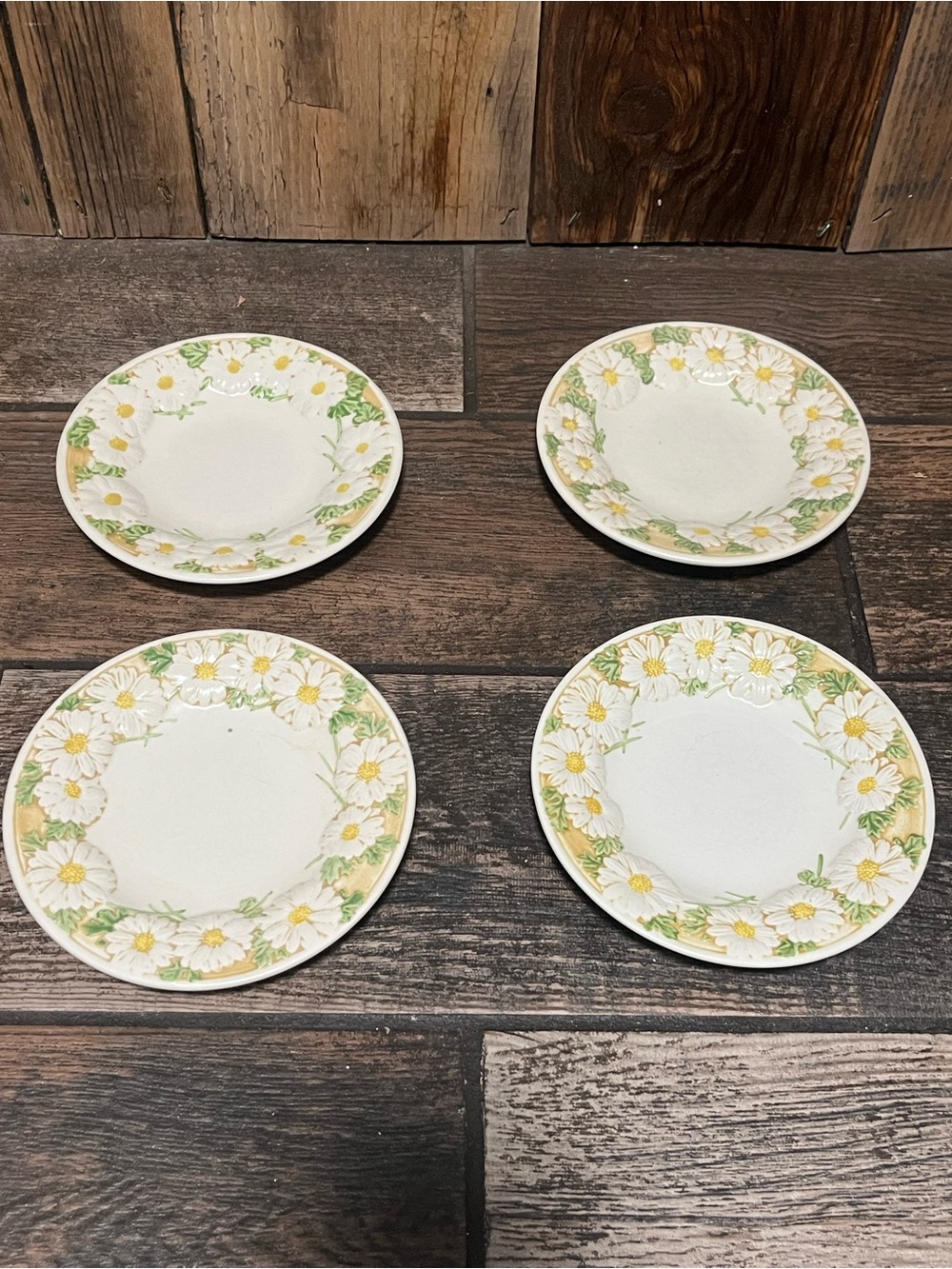 Metlox Poppy Trail Daisy Floral bread  Plates Set of 4